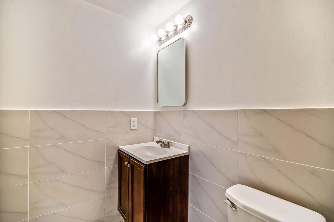 Gorgeous 2bd Next To The Convention Center And Reading Terminal Philadelphia