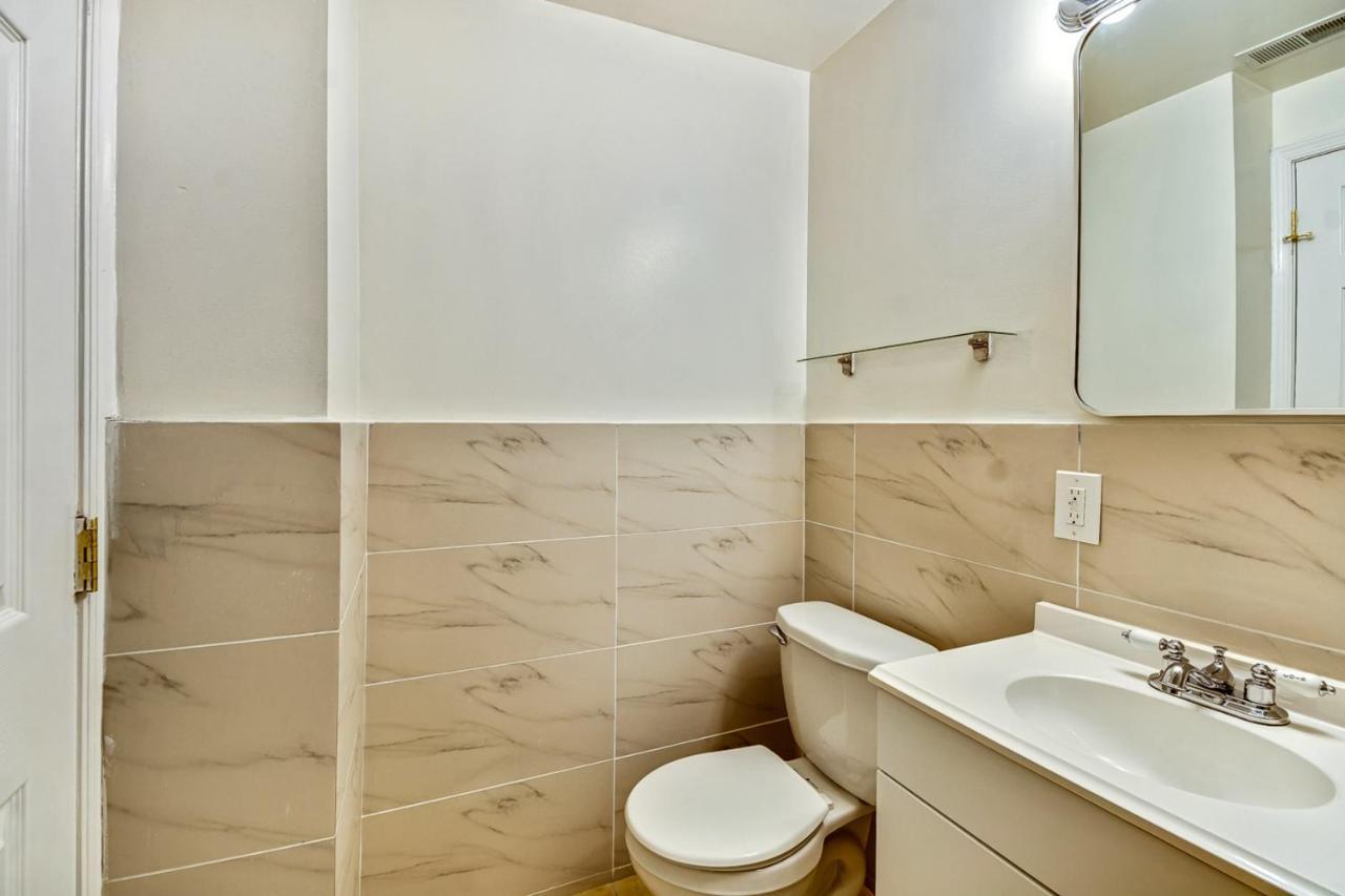 Gorgeous 2bd Next To The Convention Center And Reading Terminal Apartment