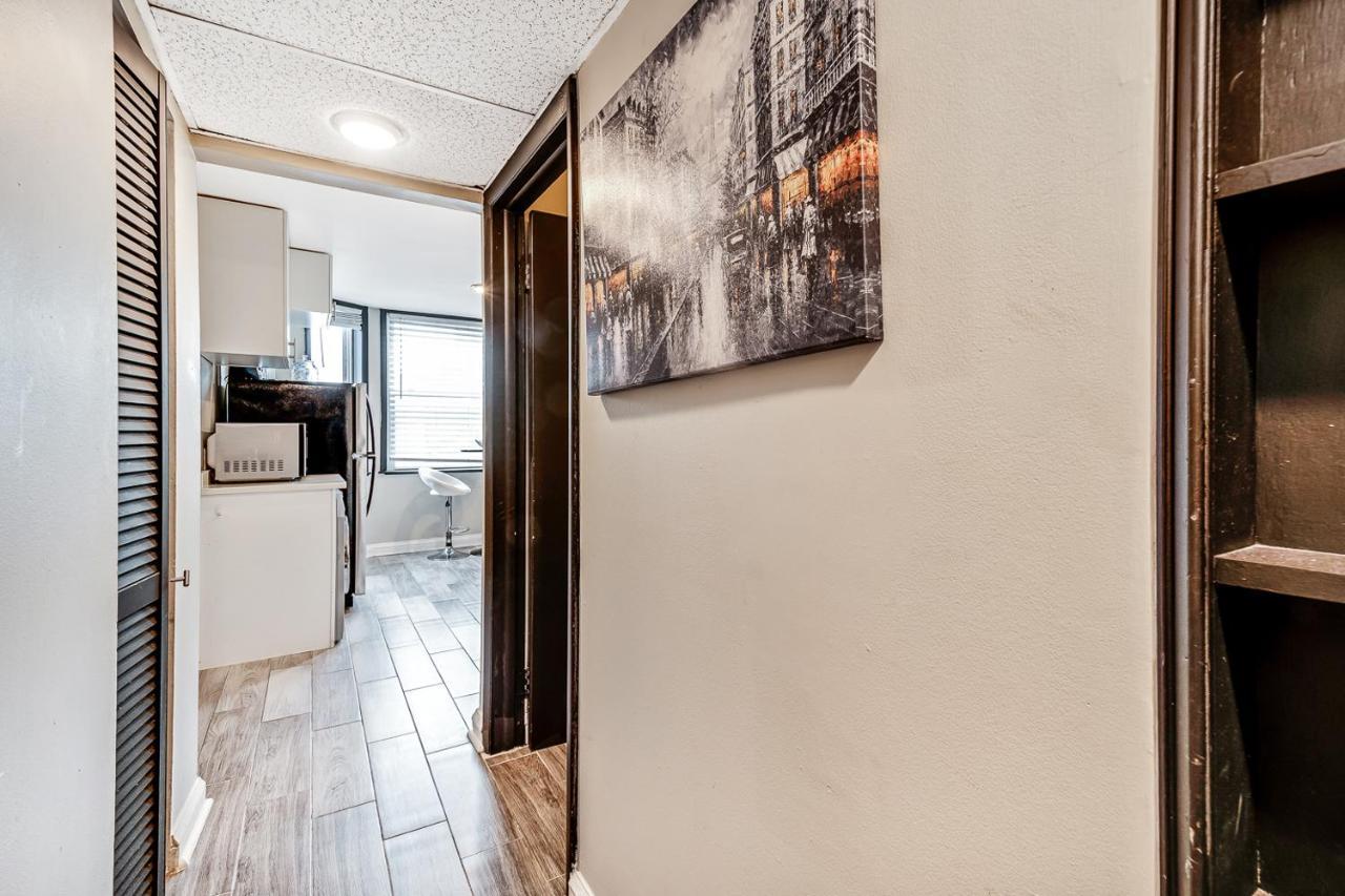 Elevator Newly Renovated Rittenhouse Square 1br W/d, 3 Blocks To Park! * Philadelphia