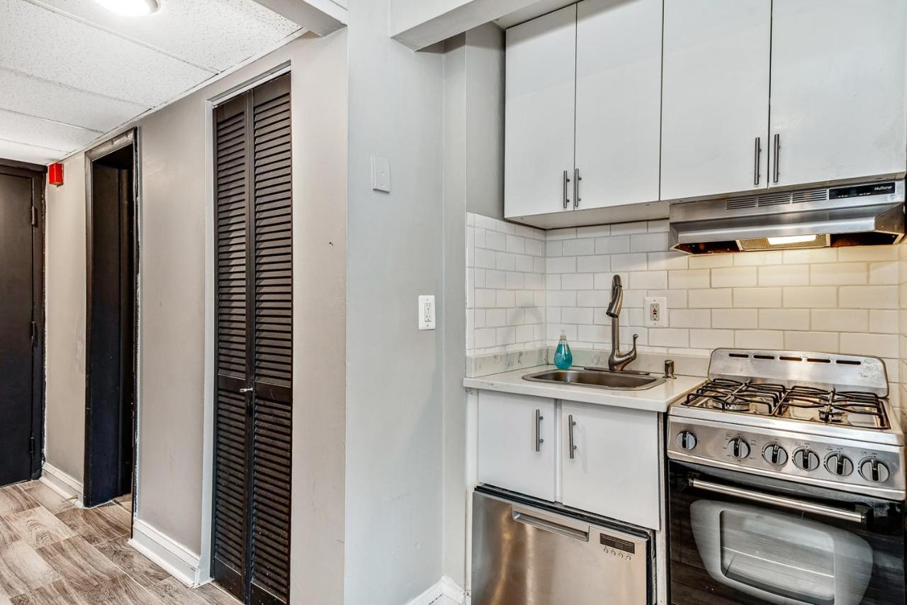 Apartment Elevator Newly Renovated Rittenhouse Square 1br W/d, 3 Blocks To Park! *