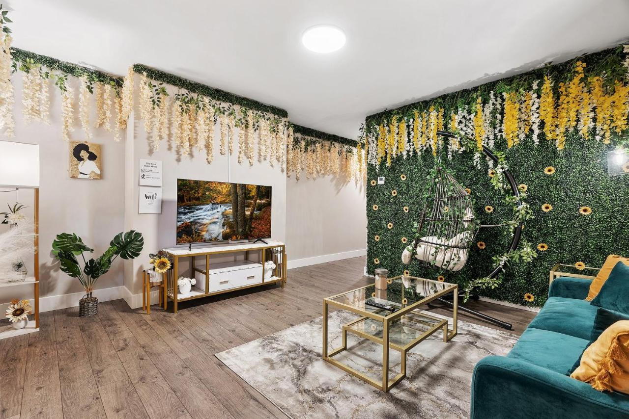 Apartment The Flower House- 2 Bdr W King Bed & 2 Private Bath Philadelphia