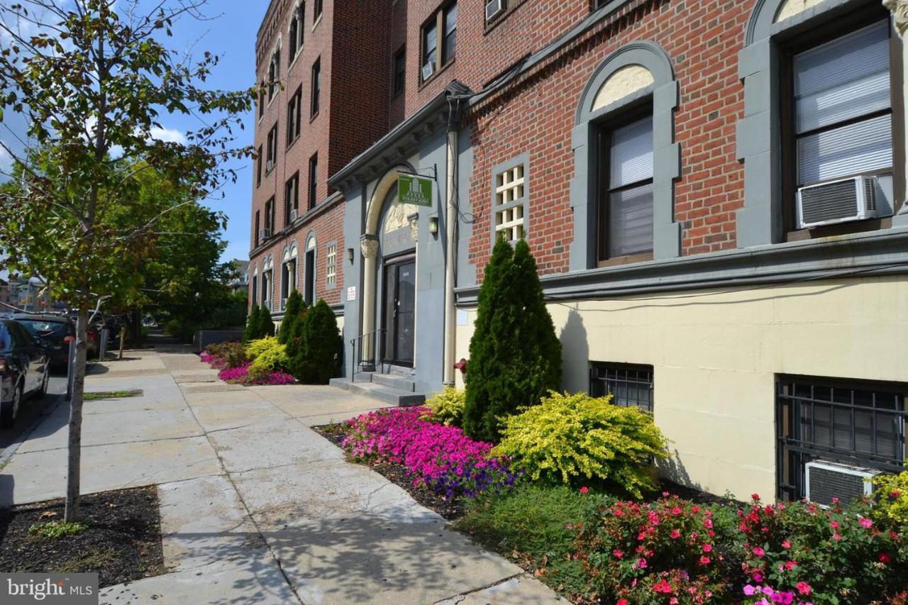 Apartment Memory Lane, University City, Free Street Parking, Zip Car Site