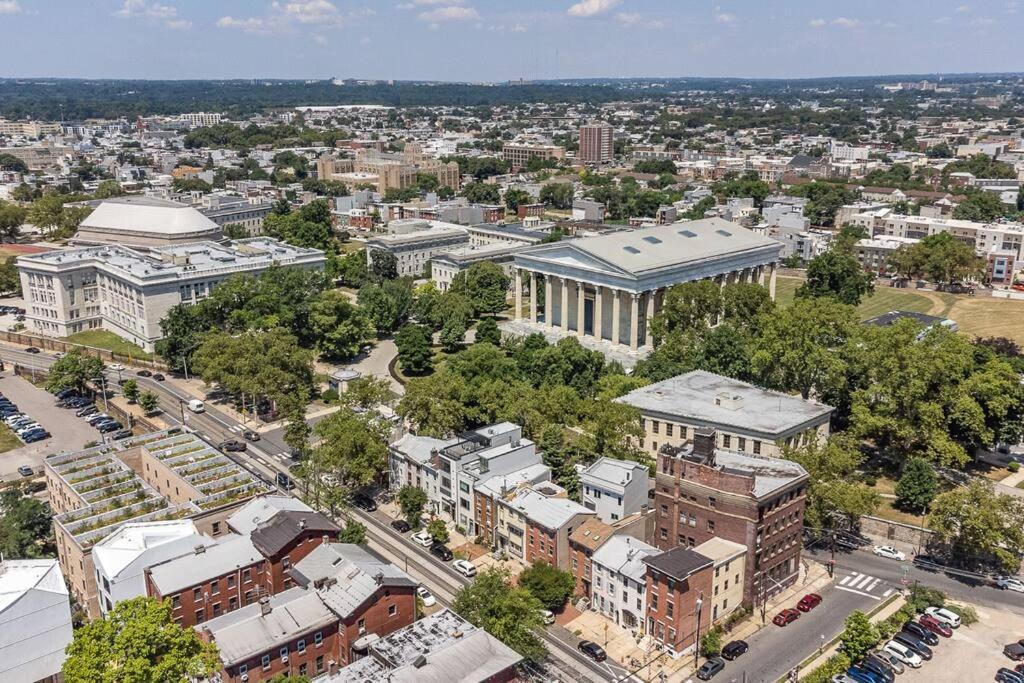 Trendy Fairmount Gem-5 Star Location, Roof Deck, Parking, Gr8 For Families *