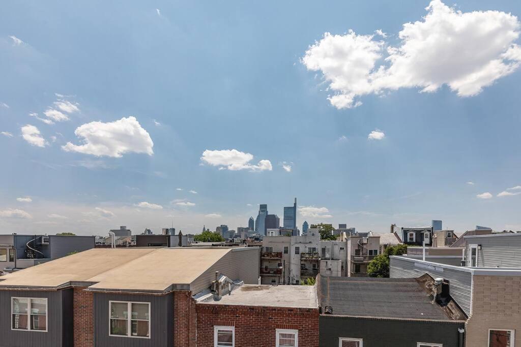 Trendy Fairmount Gem-5 Star Location, Roof Deck, Parking, Gr8 For Families