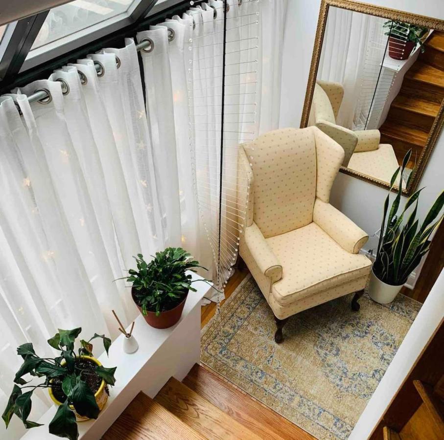 A Regal Retreat- Exclusive Parking, Prime Location *
