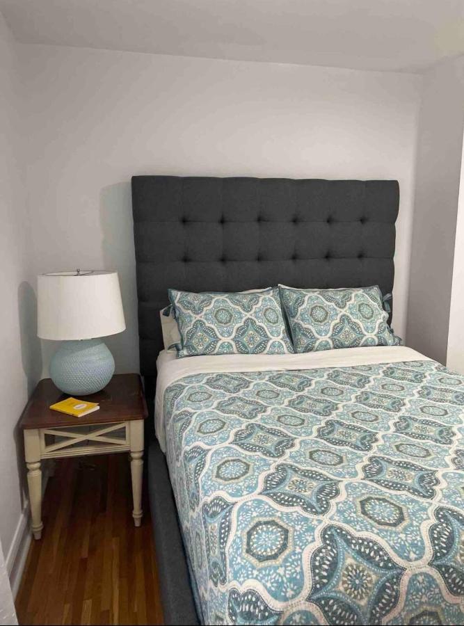 Apartment A Regal Retreat- Exclusive Parking, Prime Location *