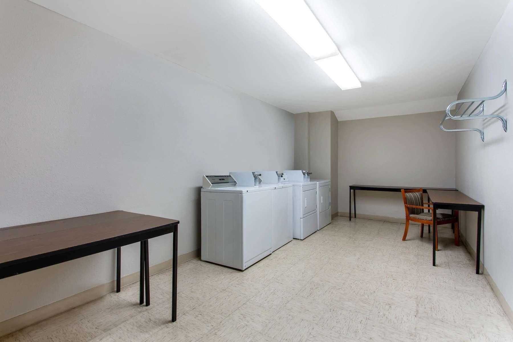 Microtel & By Wyndham Airport Hotel 2*