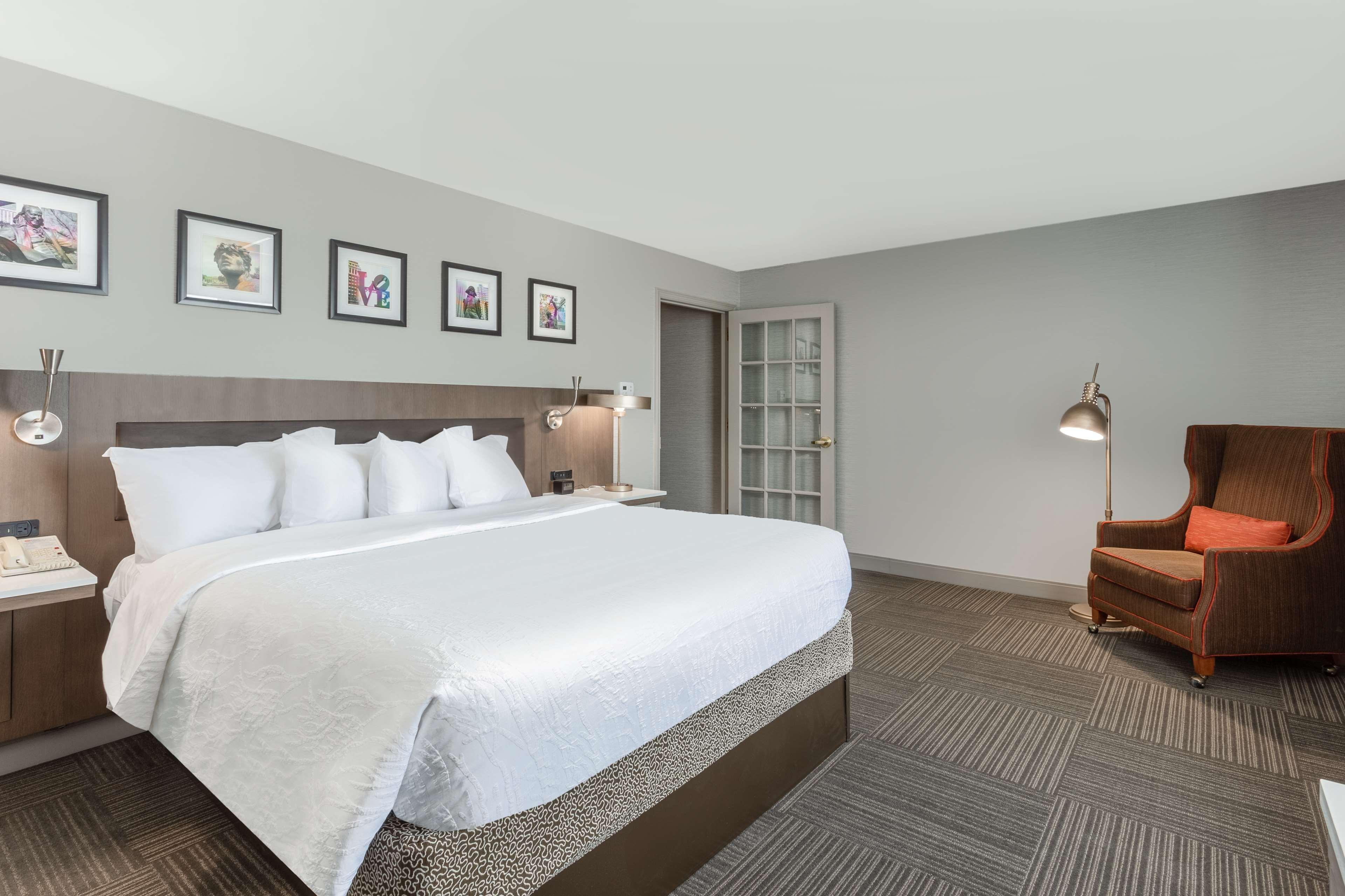 Hilton Garden Center Hotel 3*