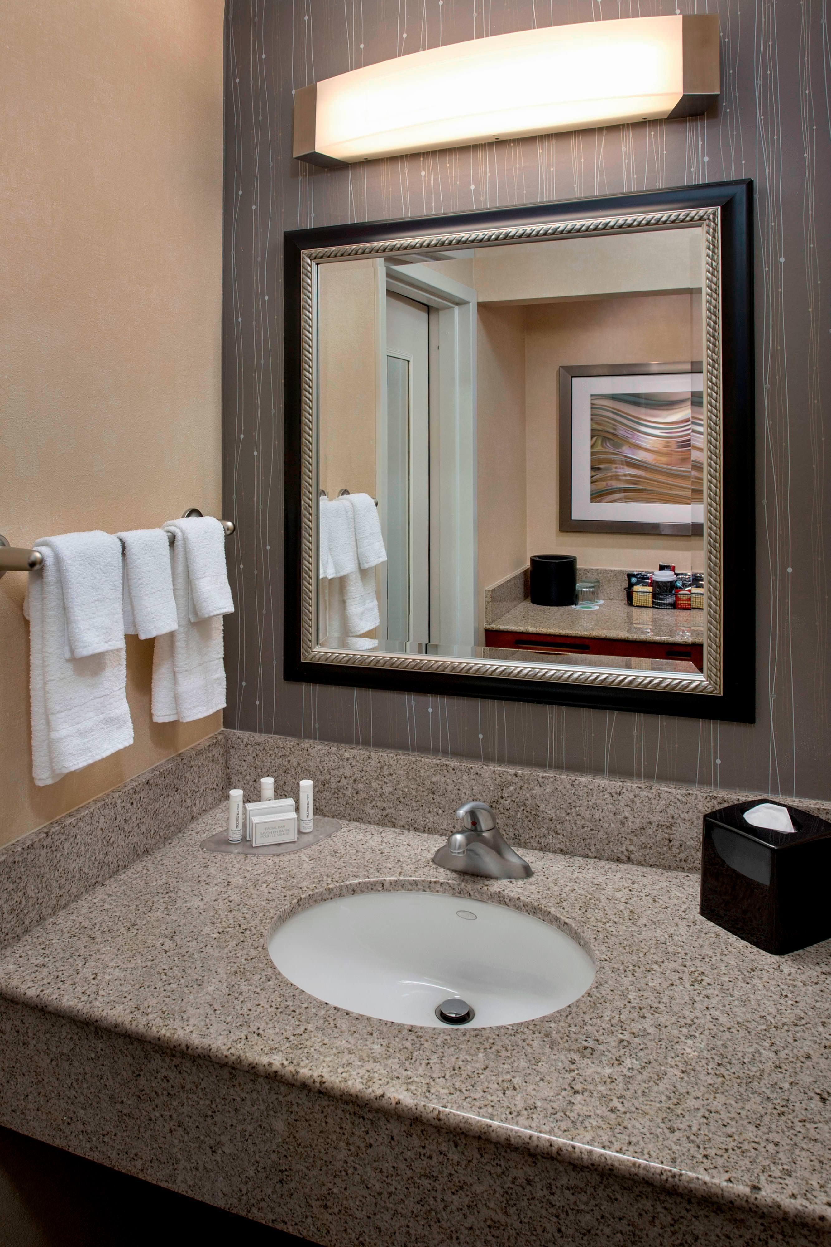 Hotel Sonesta Select Airport