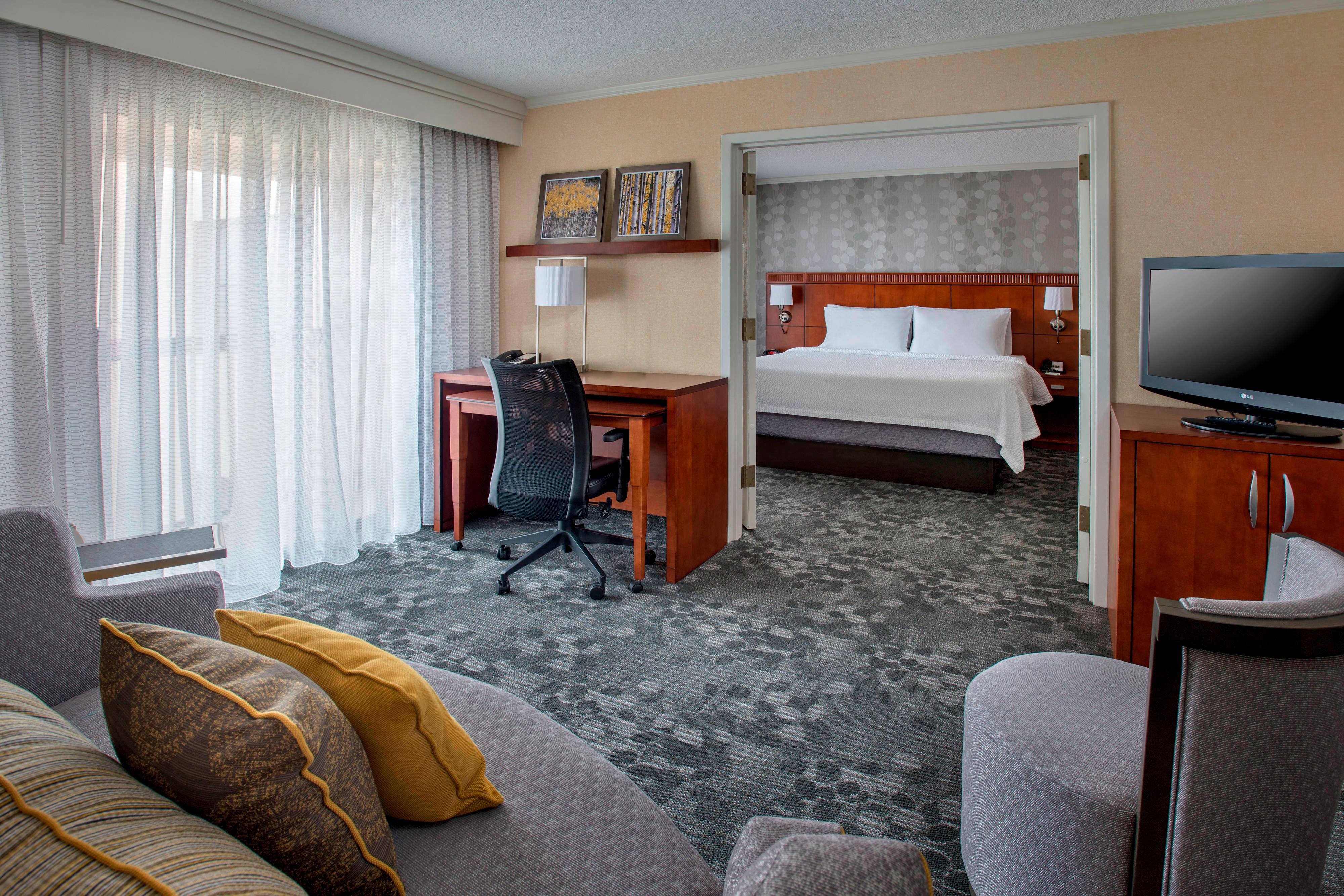 Sonesta Select Airport Hotel Philadelphia