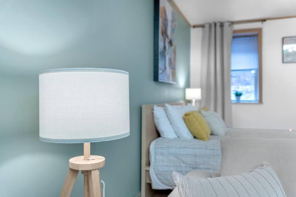 Heart Of Old City! The Liberty Room! Wifi/neflix *