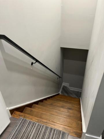 Modern 3 Bedroom 2 Ba With Patio Apartment