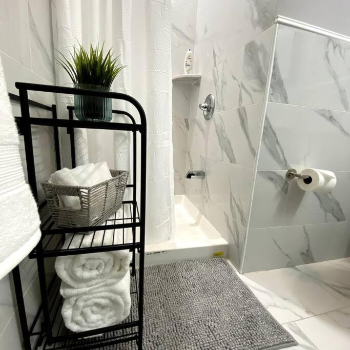 High Rise Gem Queen Bed Philadelphia