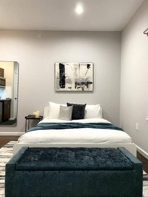 High Rise Gem Queen Bed