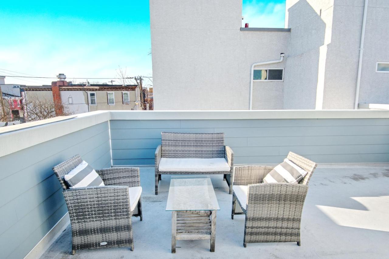 Spacious Oasis - Parking, Private Patio & Roofdeck * Philadelphia