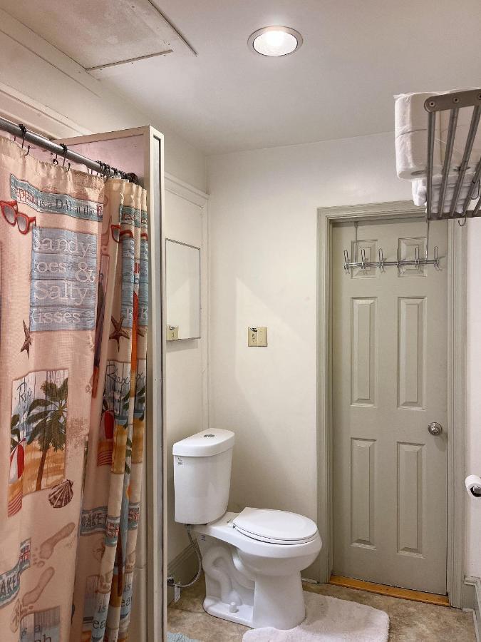 Lovely Northern Liberty Studio 1 Queen 1 Sleeper Kitchen Full Bath Apt B Apartment Philadelphia