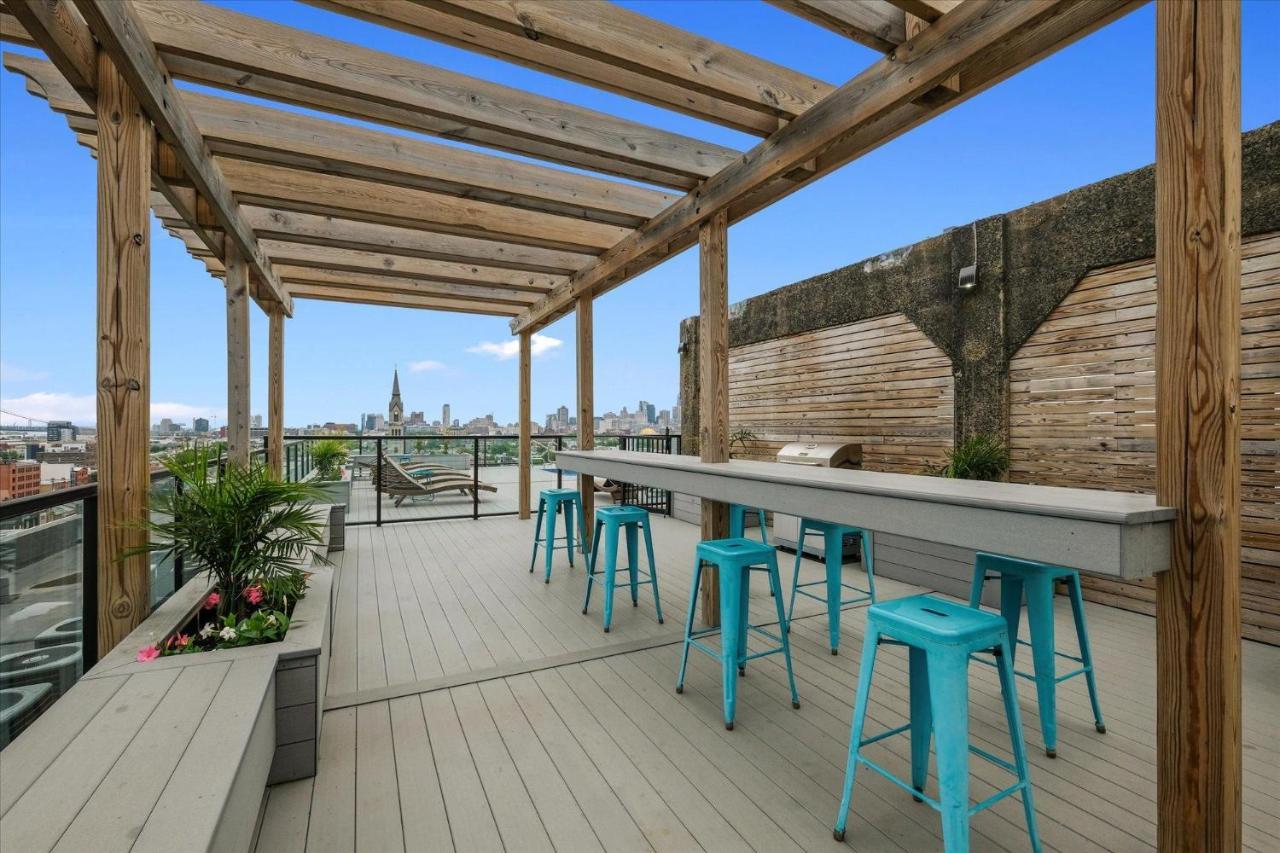 W Pool & Scenic Rooftop * Philadelphia