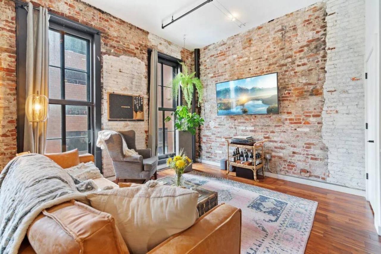 Luxurious Condo, Amazing Location * Philadelphia
