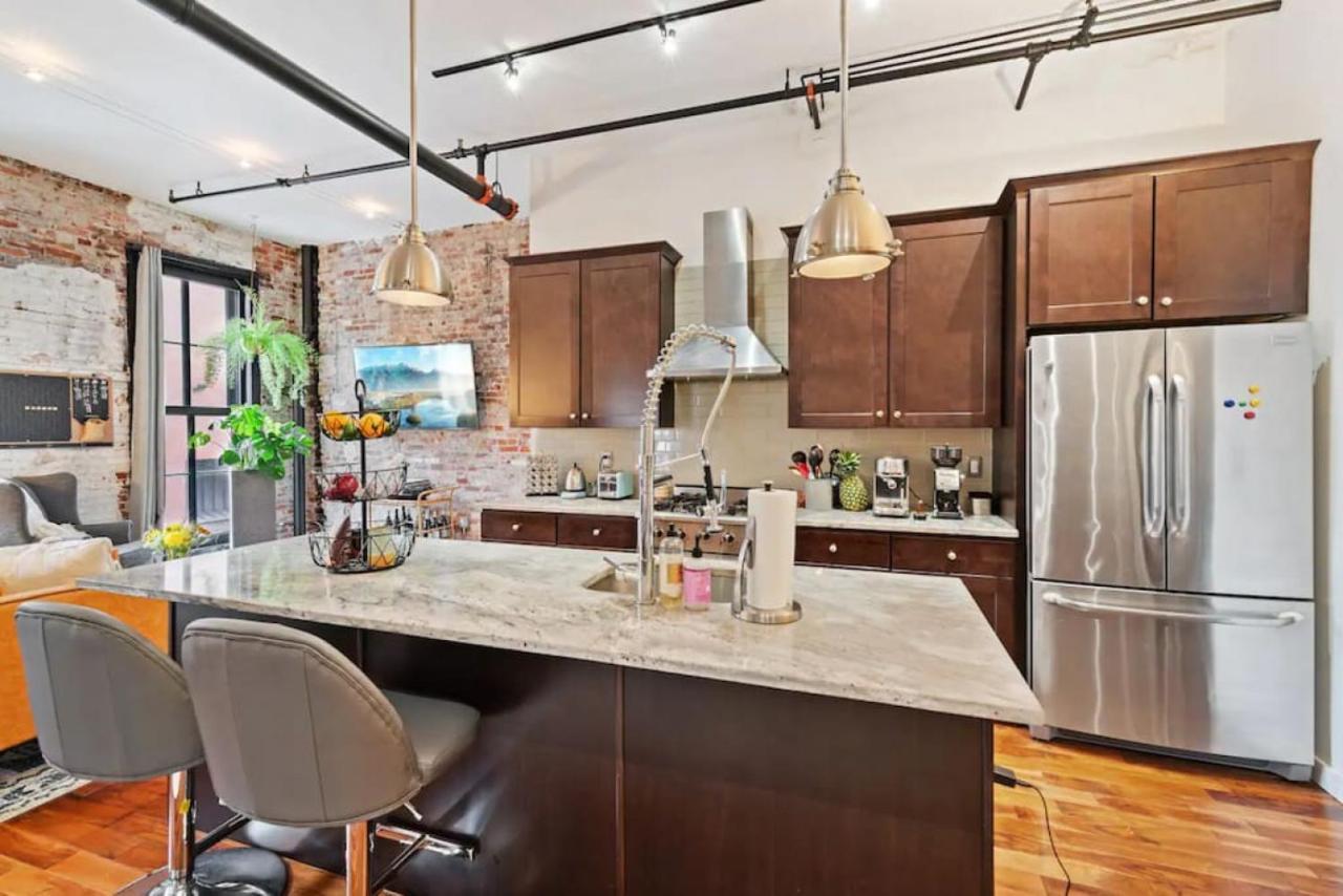 Luxurious Condo, Amazing Location * Philadelphia