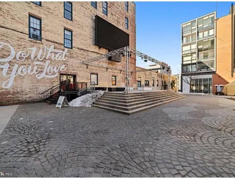 Apartment Northern Liberty C Artist 2 Bedrooms Apt & Loft Sleeps Up To 11 Philadelphia