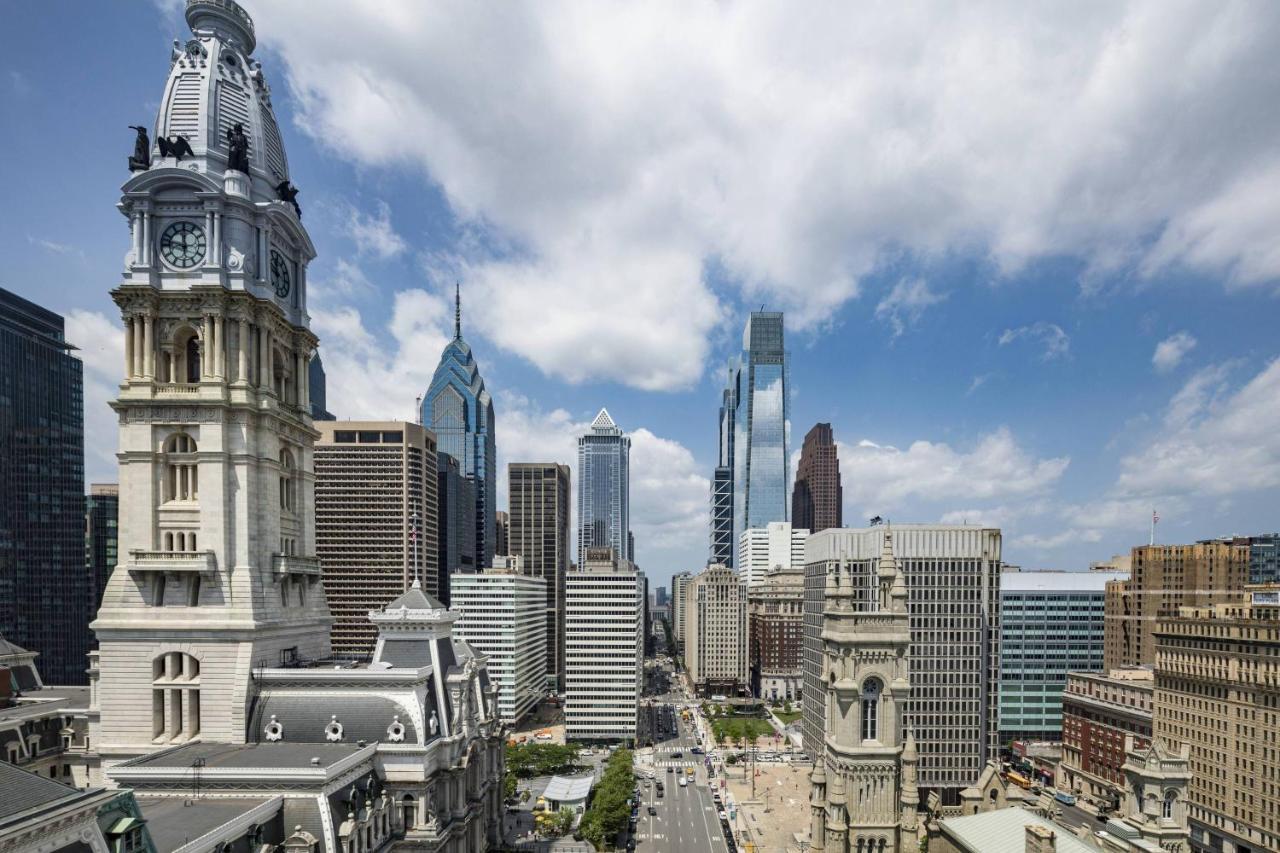 The Notary Hotel, Philadelphia, Autograph Collection 5*