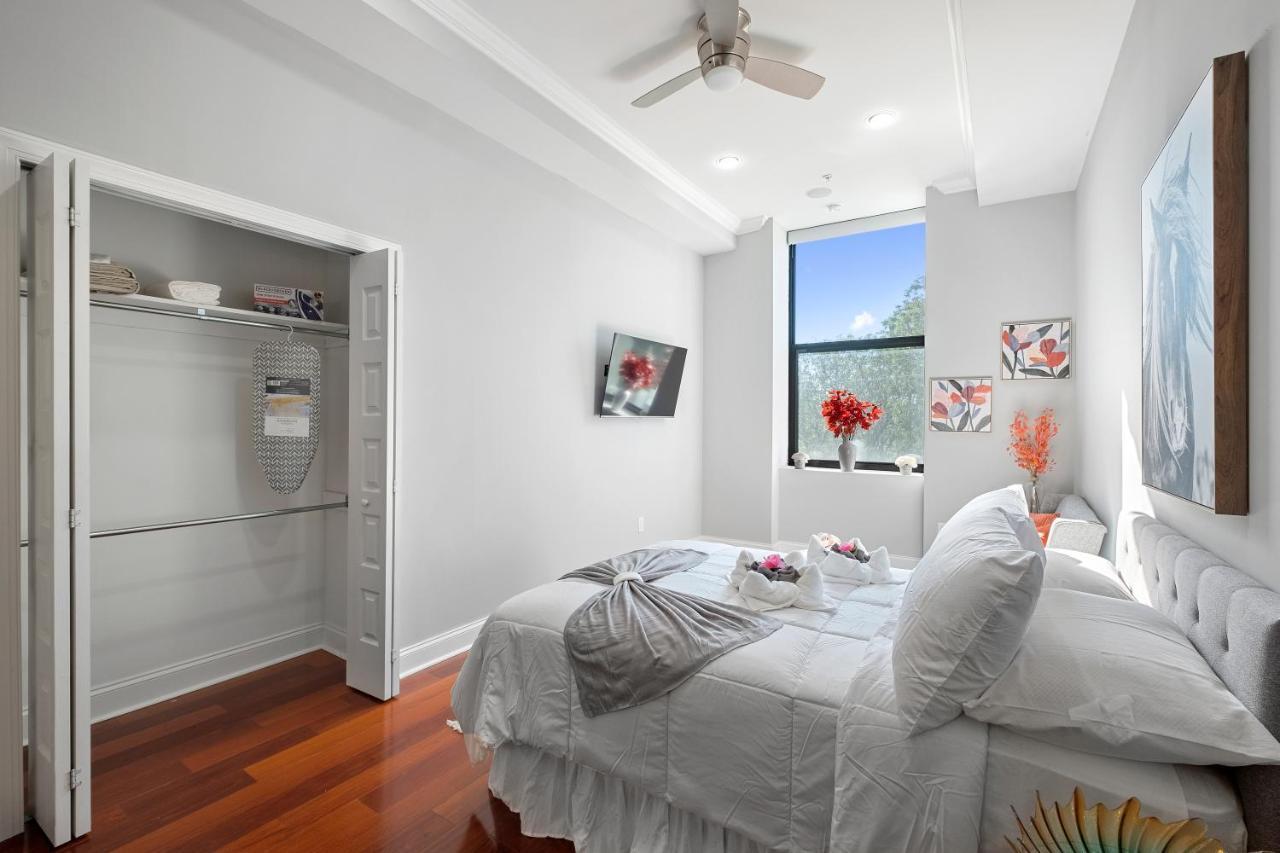 Apartment W Pool & Scenic Rooftop Philadelphia