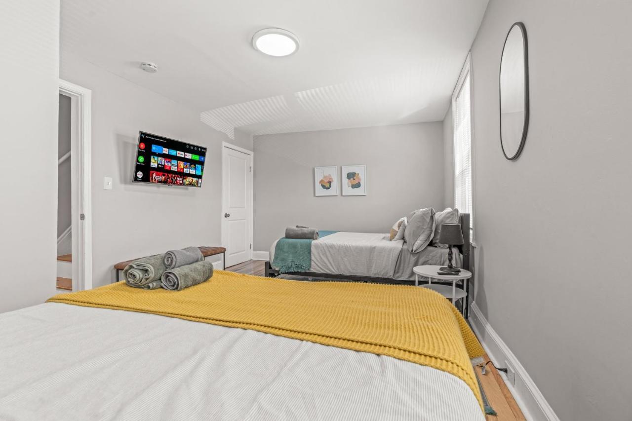 Trendy Family Friendly Northern Liberties Retreat *