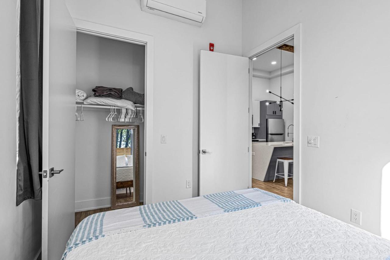 Apartment 2-bedroom Luxury Loft Private Parking Ev Charger *