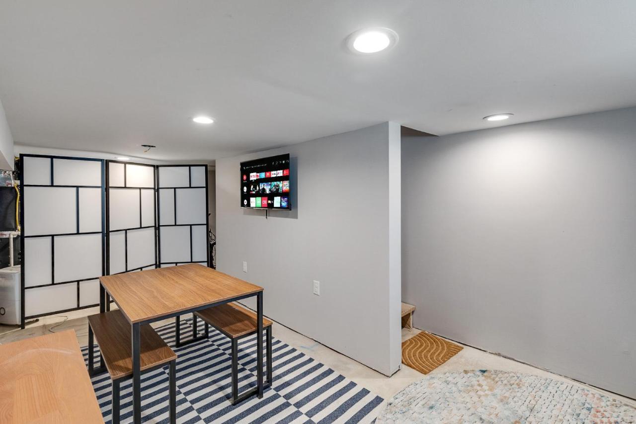 Trendy Fairmount Gem-5 Star Location, Roof Deck, Parking, Gr8 For Families Apartment *