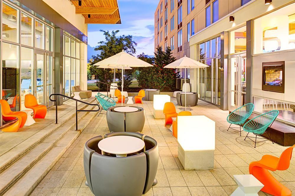 Aloft Airport Hotel 3*