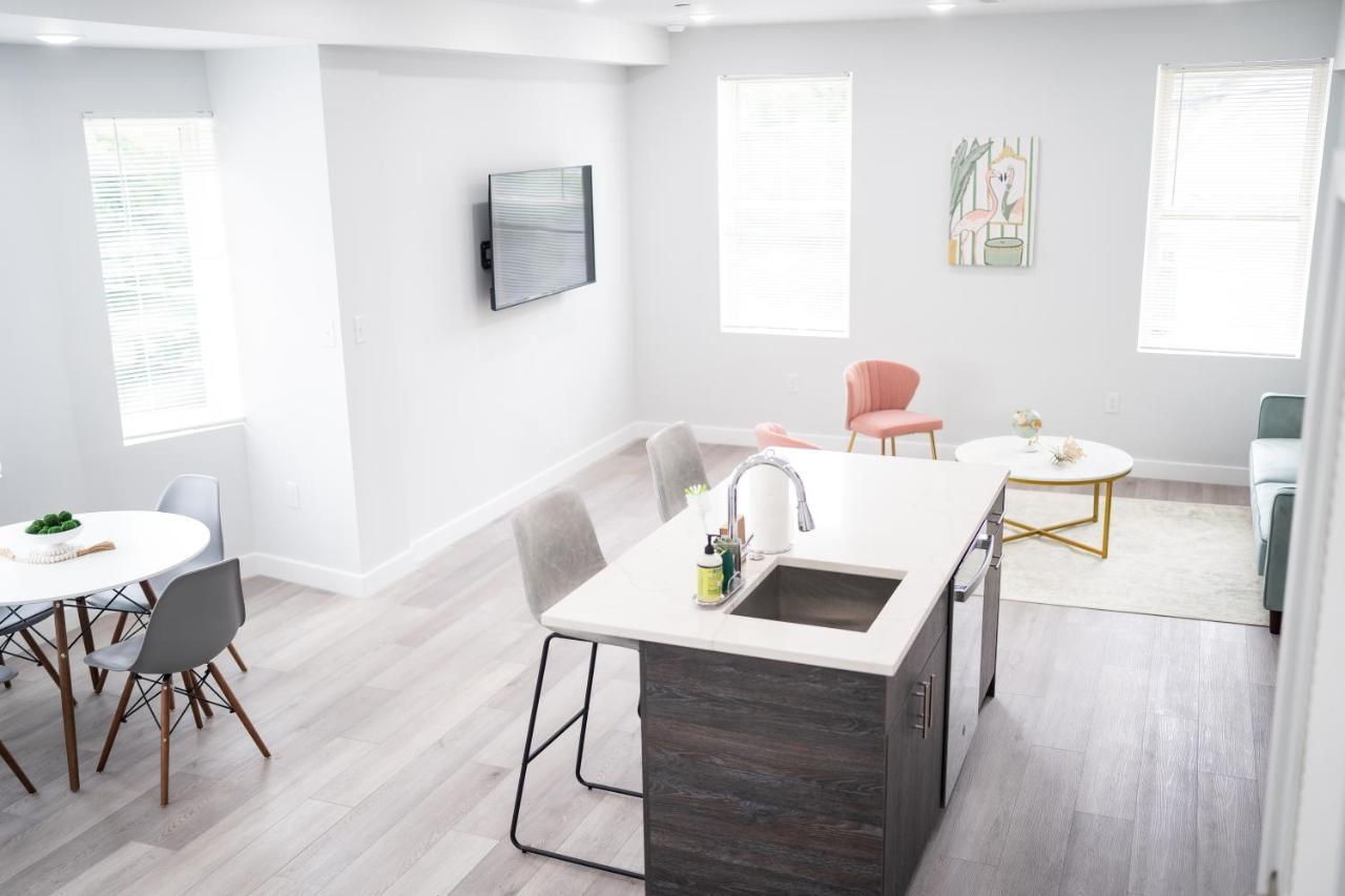 Luxury 2bdr/2.5bth Apt *