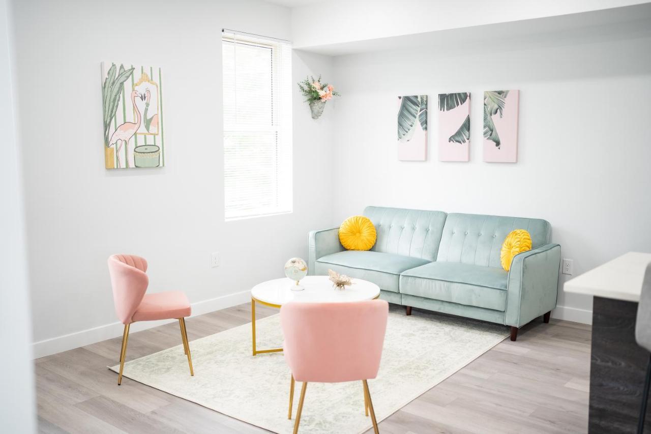 Luxury 2bdr/2.5bth Apt *