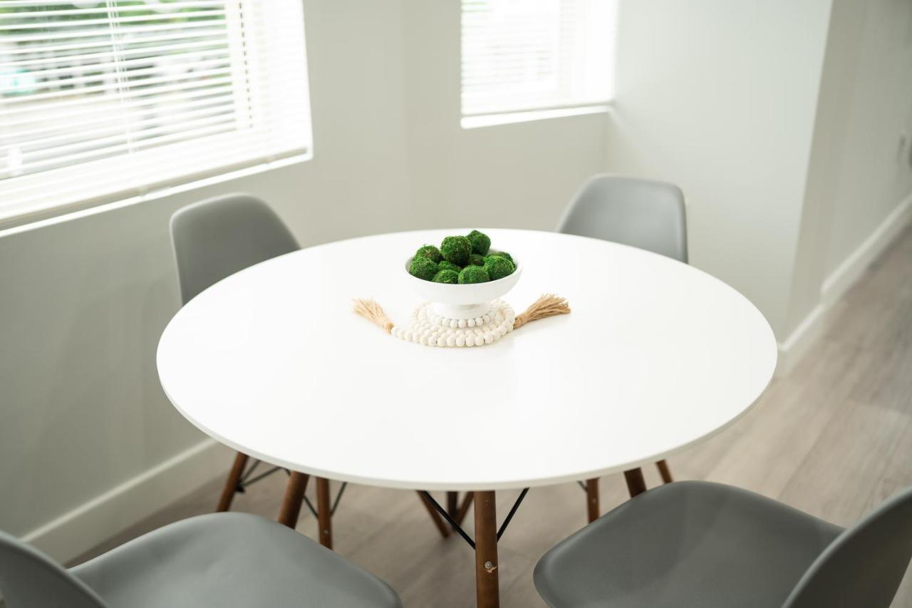 Luxury 2bdr/2.5bth Apt Apartment *