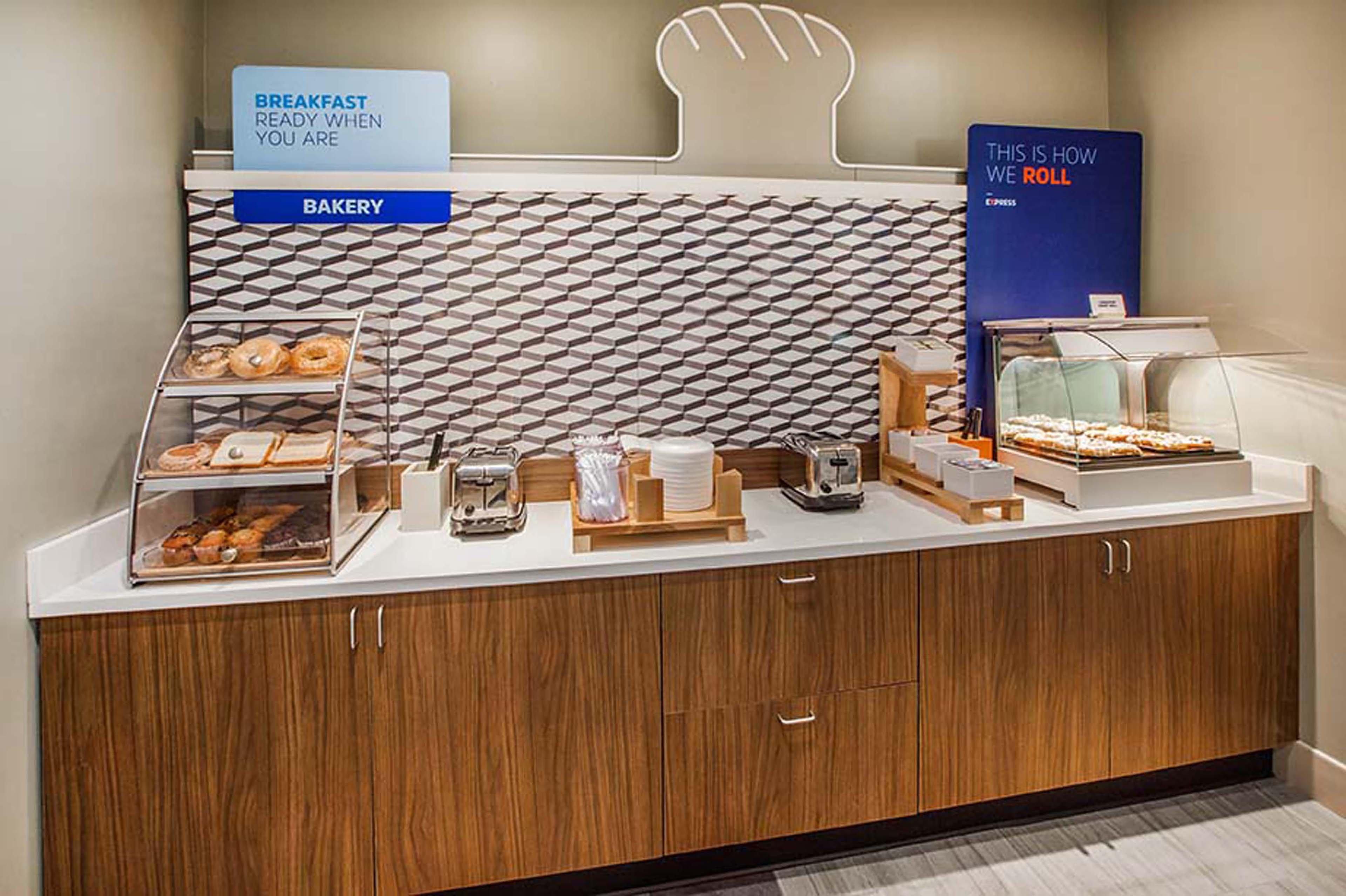 Hotel Holiday Express Philadelphia-midtown By Ihg Philadelphia