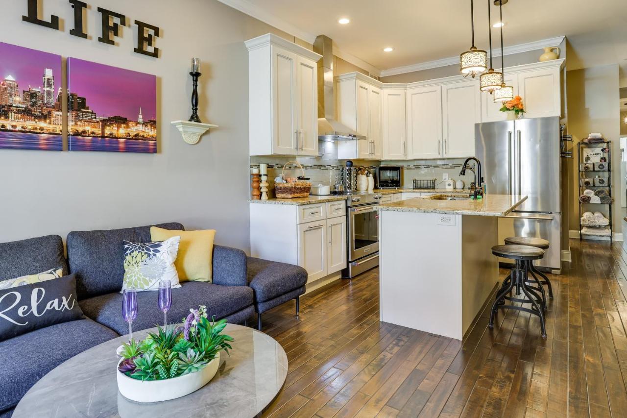 Cozy Steps To Subway Station! Holiday home
