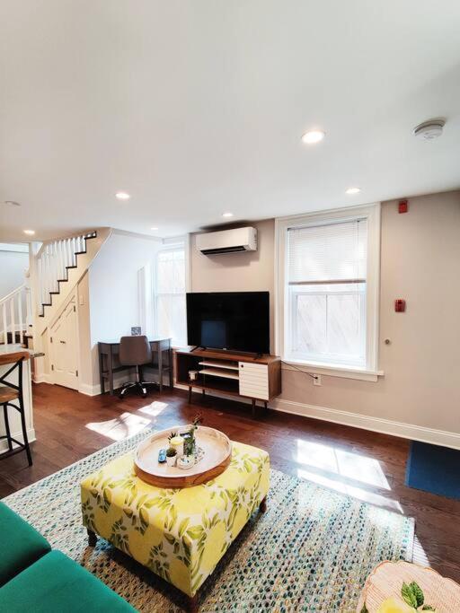 Charming 1bdr In Rittenhouse Square With Patio Hosted By Stayrafa