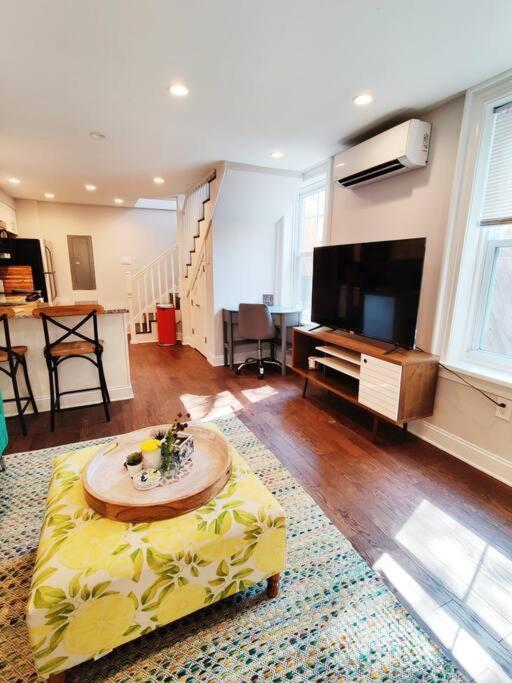 Charming 1bdr In Rittenhouse Square With Patio Hosted By Stayrafa * Philadelphia