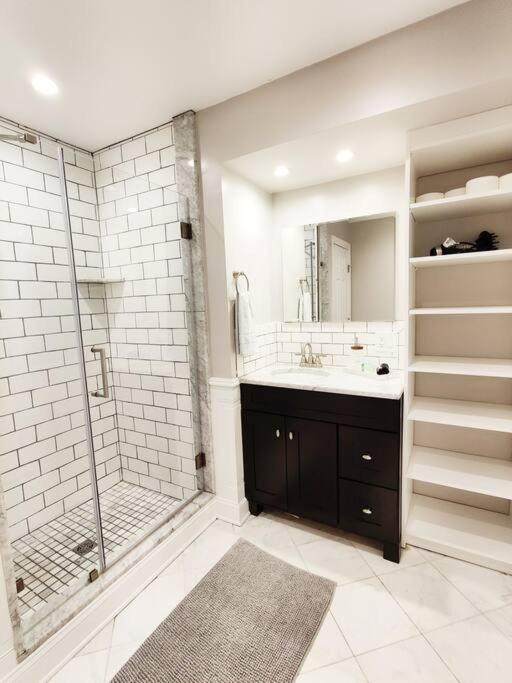 Charming 1bdr In Rittenhouse Square With Patio Hosted By Stayrafa