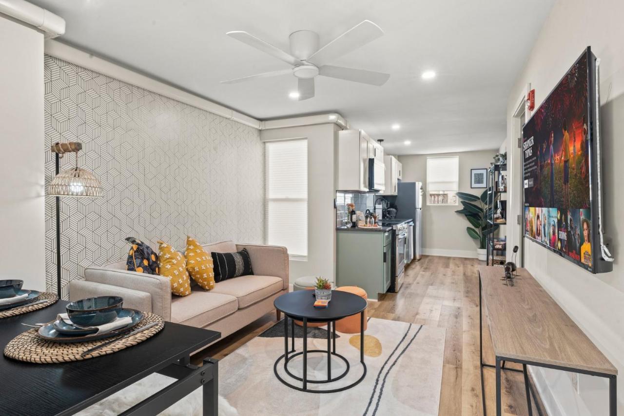 1 Bedroom Passyunk Ave Stunner- Perfect Location
