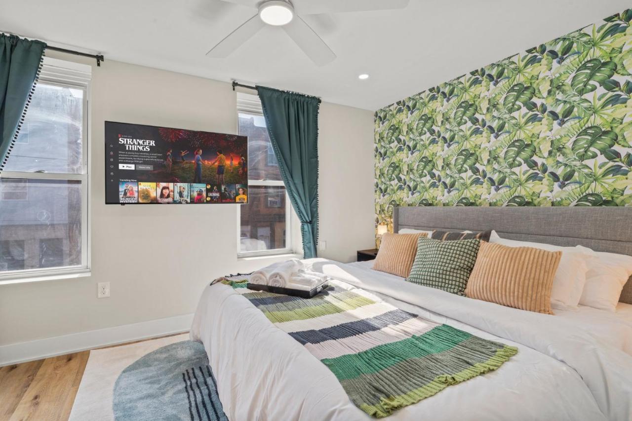 1 Bedroom Passyunk Ave Stunner- Perfect Location Apartment *