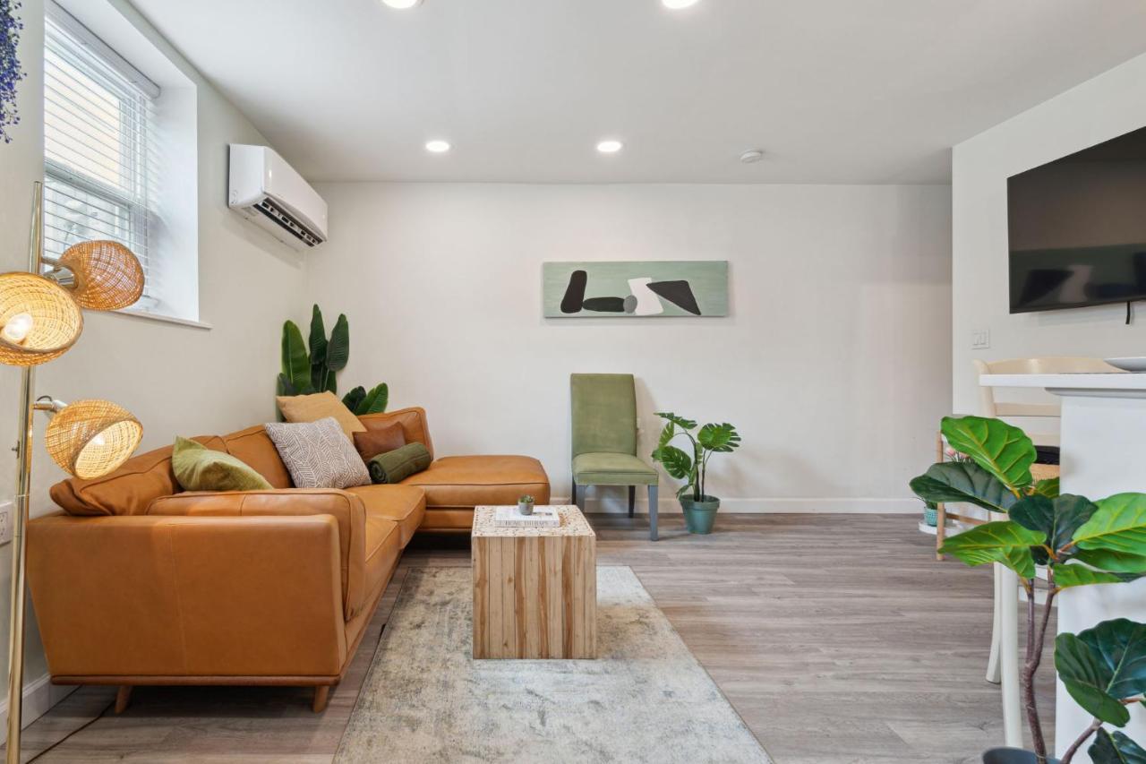 Luxurious 2bd, Fireplace, Family Friendly, Central *