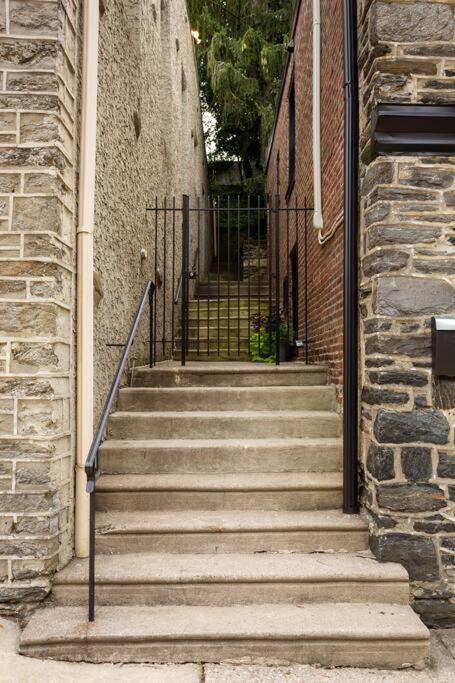 Shurs Lane Cottage, Ev Charging, Free Parking