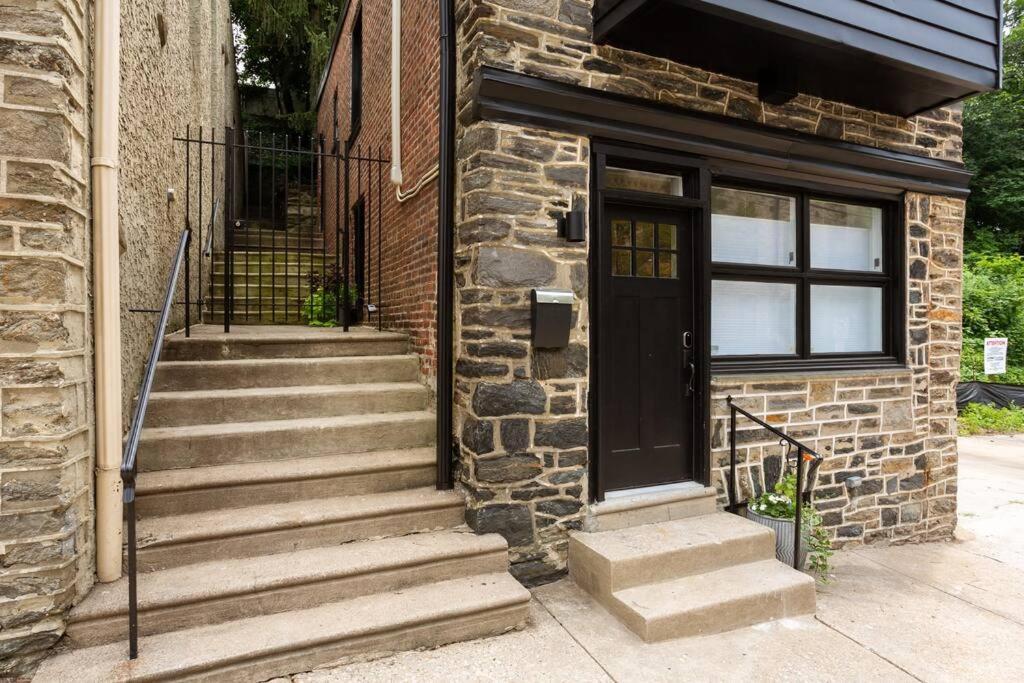 Shurs Lane Cottage, Ev Charging, Free Parking Holiday home Philadelphia