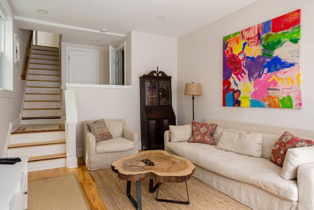 Shurs Lane Cottage, Ev Charging, Free Parking Holiday home *