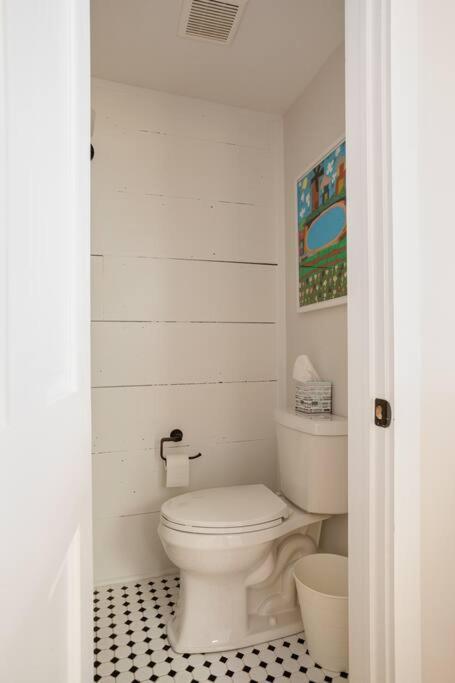 Shurs Lane Cottage, Ev Charging, Free Parking Holiday home