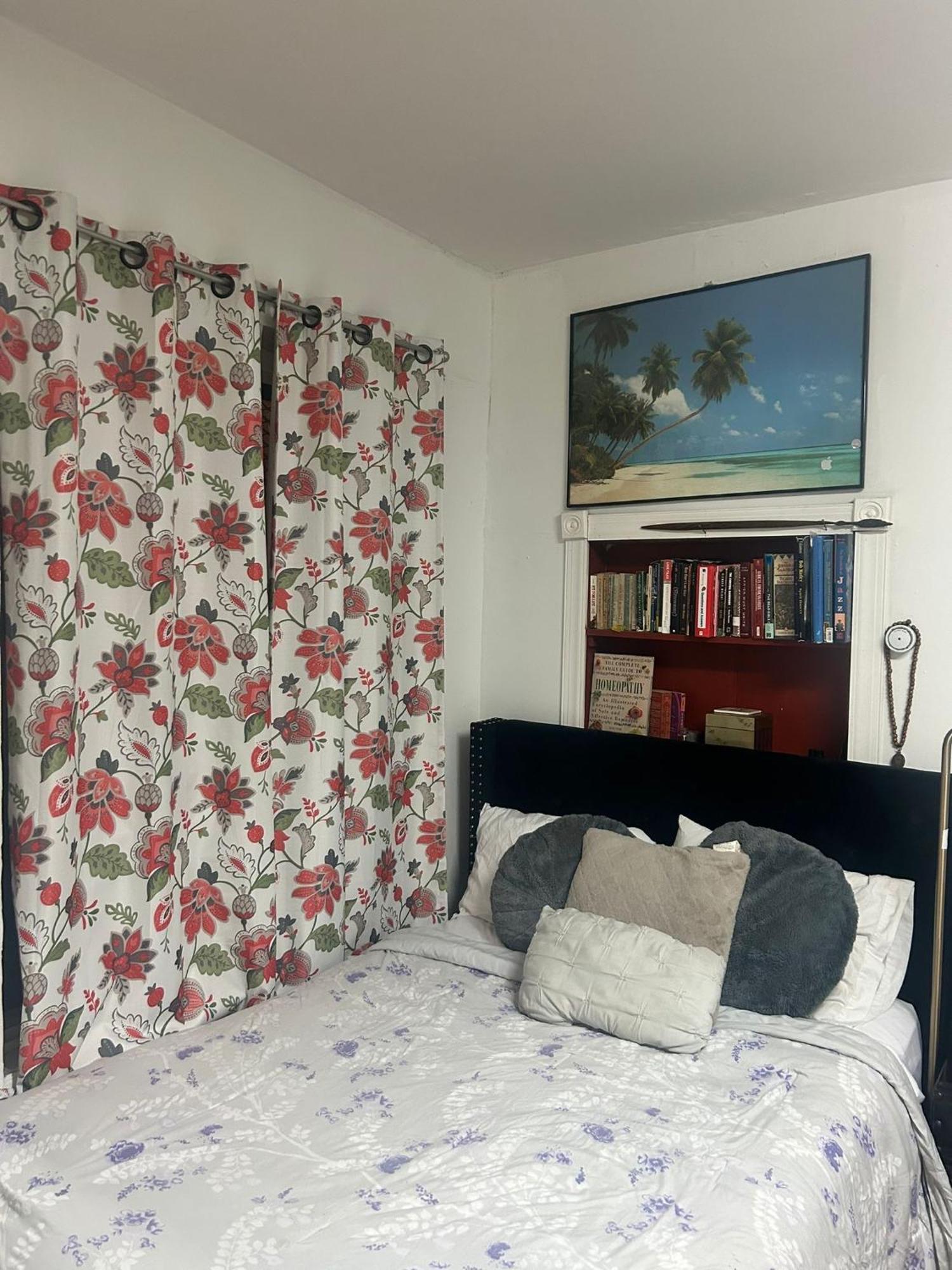 Charming Flat Near Center Apartment