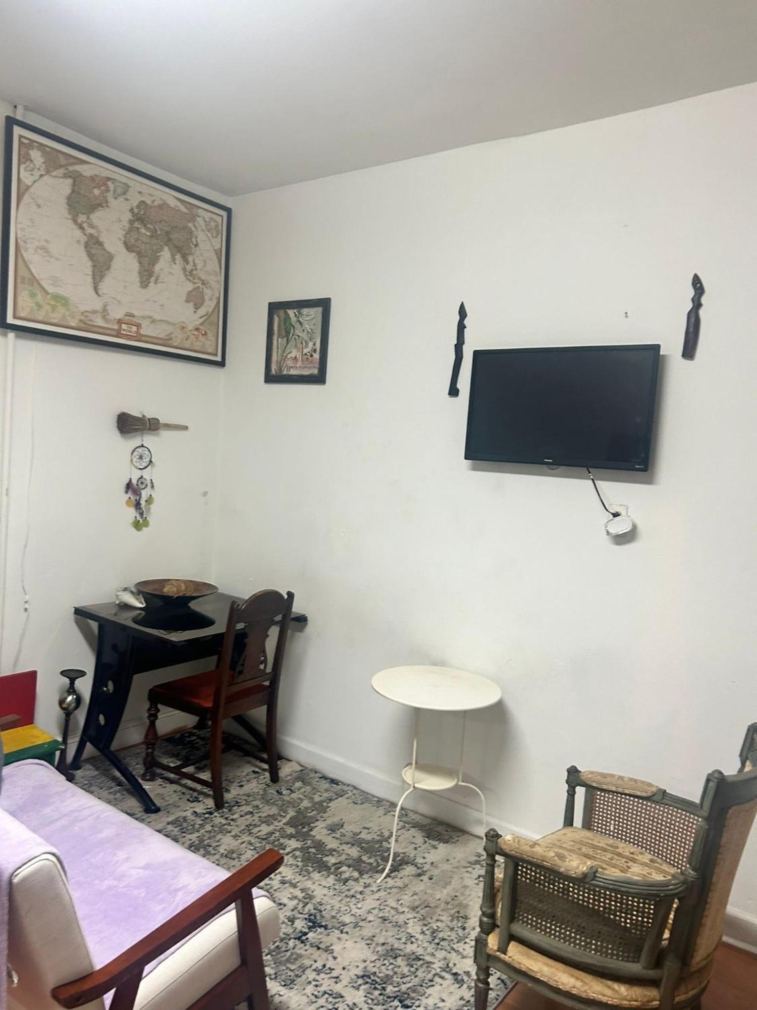 Charming Flat Near Center Apartment *