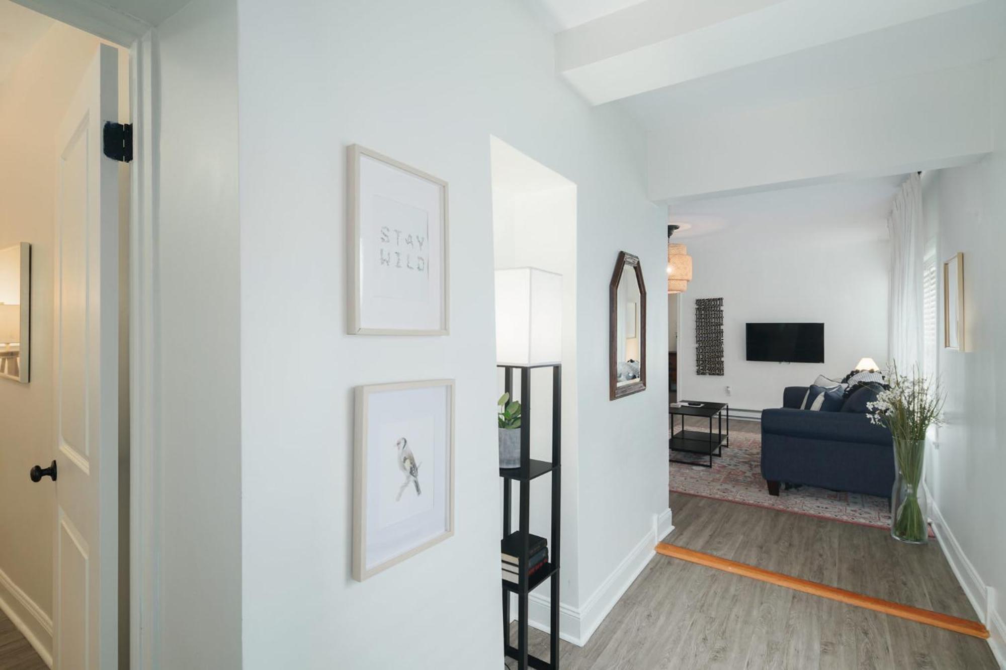 Apartment Stroll To Main St: 2br On The Park Philadelphia