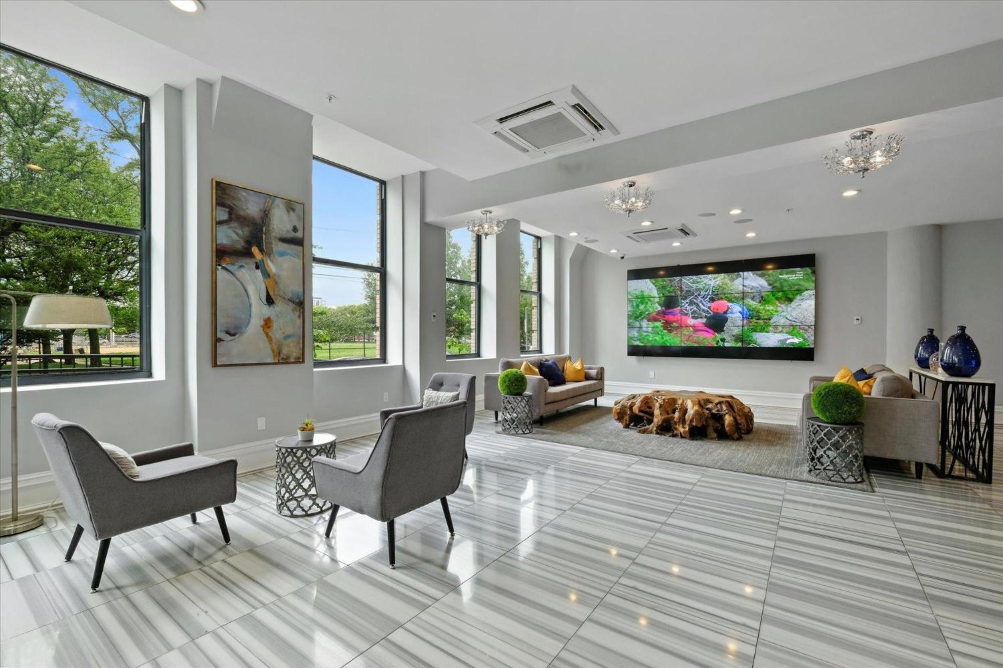 Apartment Luxury Near Center *