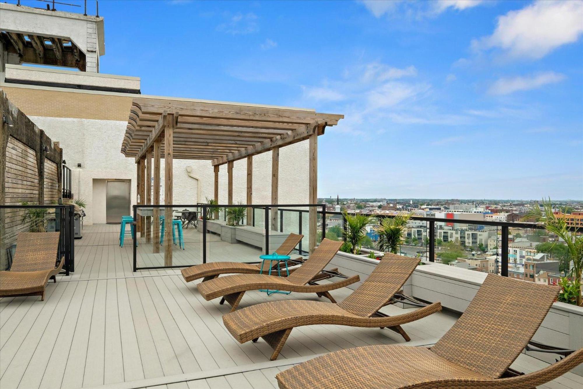 Luxury Near Center * Philadelphia